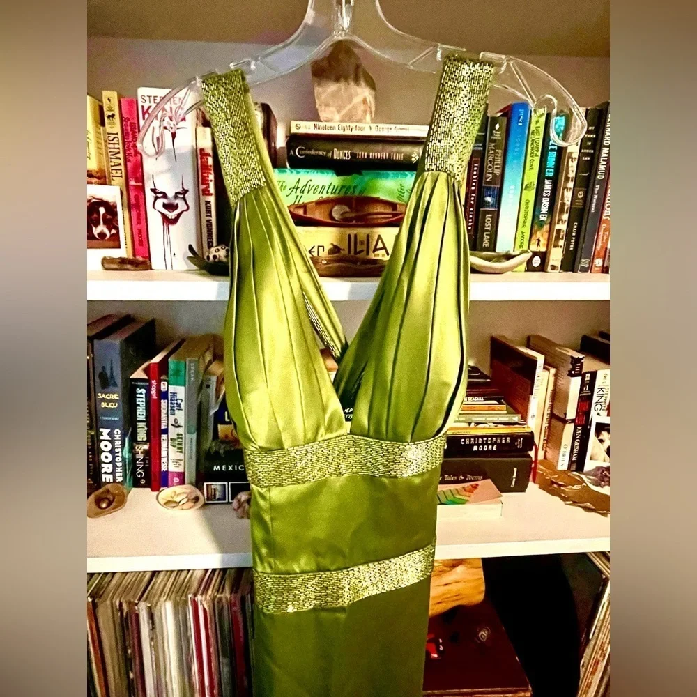Jovani 100% SILK Green Beaded Backless Evening Gown Size 4 Formal Prom Dress - Picture 7 of 17